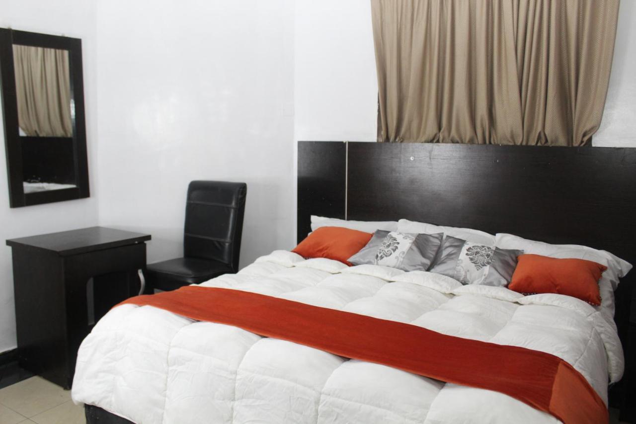 Blue Moon Hotels Victoria Island Lagos Exterior foto