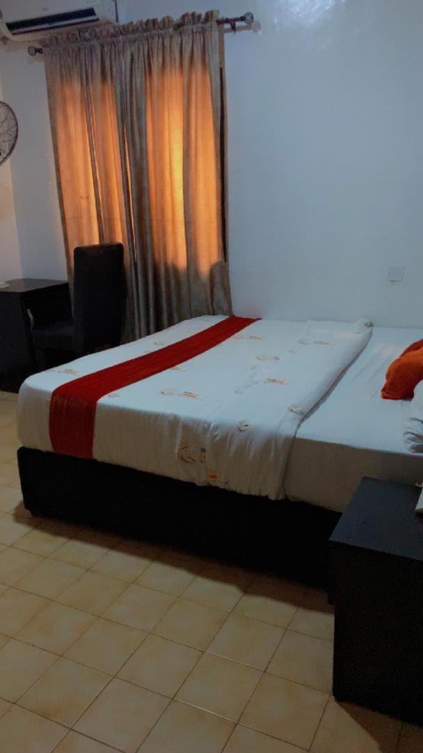 Blue Moon Hotels Victoria Island Lagos Exterior foto