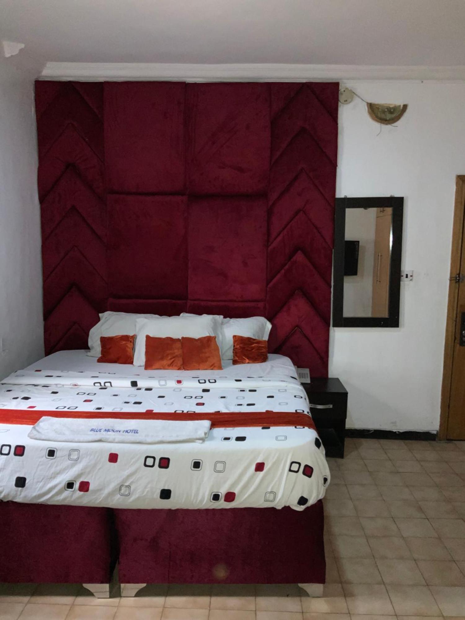 Blue Moon Hotels Victoria Island Lagos Exterior foto