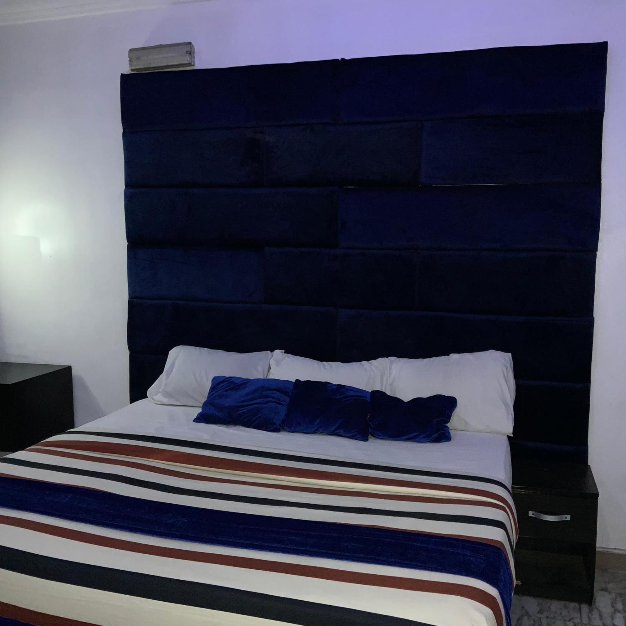 Blue Moon Hotels Victoria Island Lagos Exterior foto