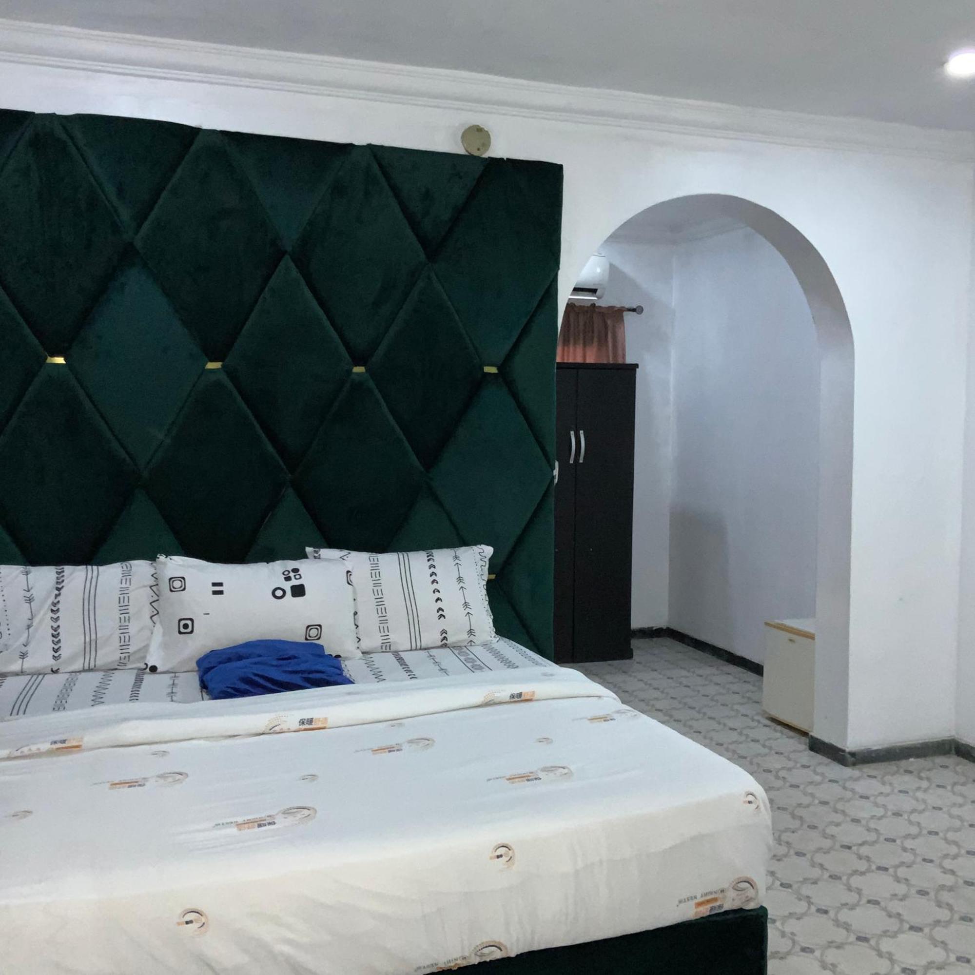 Blue Moon Hotels Victoria Island Lagos Exterior foto